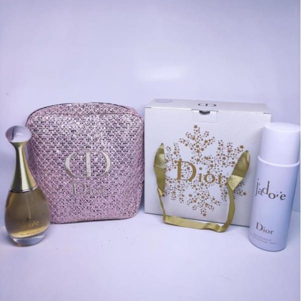 Setur de Lux  – Christian Dior J’adore